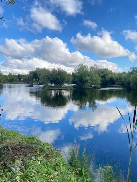 Crowle  The Hygge Retreat At 7 Lakes Country Park, Lincolnshireヴィラ エクステリア 写真